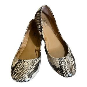 G. H. Bass Vegan Reptile Print Flats Size 7.5M